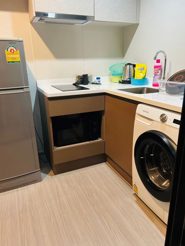 For rent, studio room, floor 15 (with washing machine) Life Sathorn Sierra 🆔 line: ey_annie