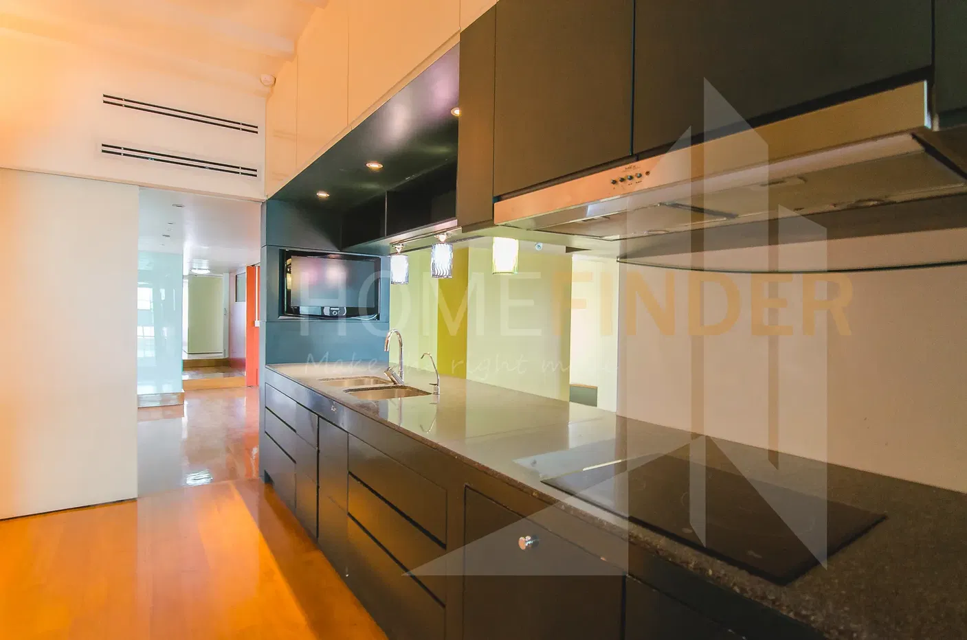 Premier Condominium 3 bedrooms, for rent