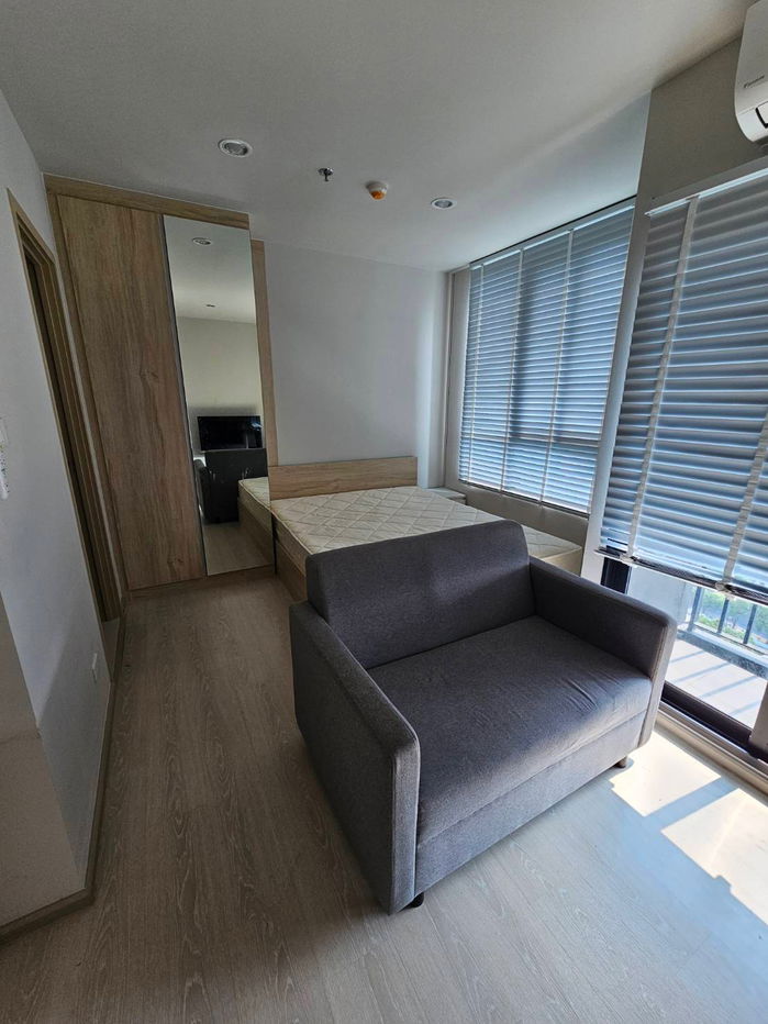 For rent condo ready to move in