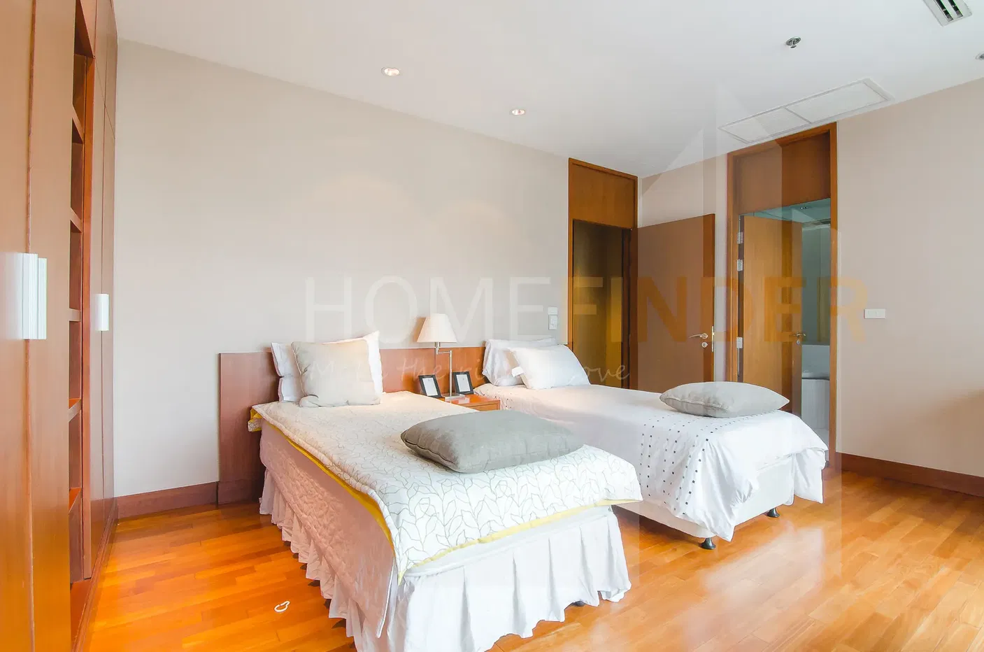 Royal Residence Park 3 bedrooms, for rent