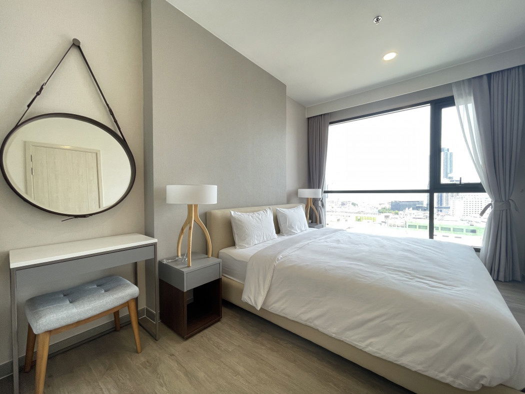 Rent KEEN Centre Sriracha high floor beautiful view atmosphere in the middle of Sriracha good location near tourist attractions