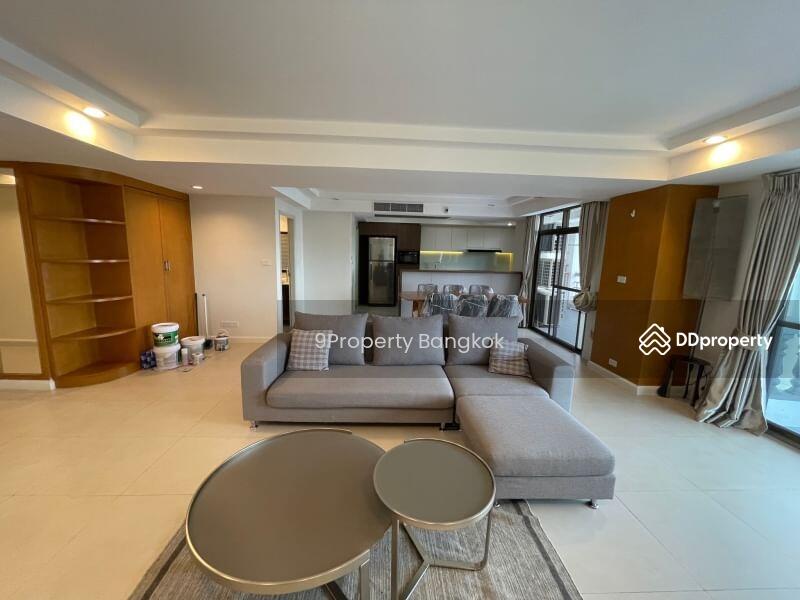 Royal Castle Sukhumvit, Bangkok