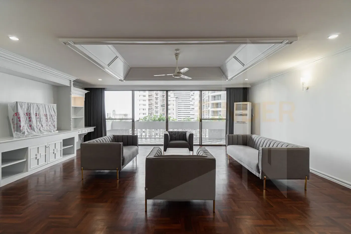Govind Tower 3 bedrooms, for rent
