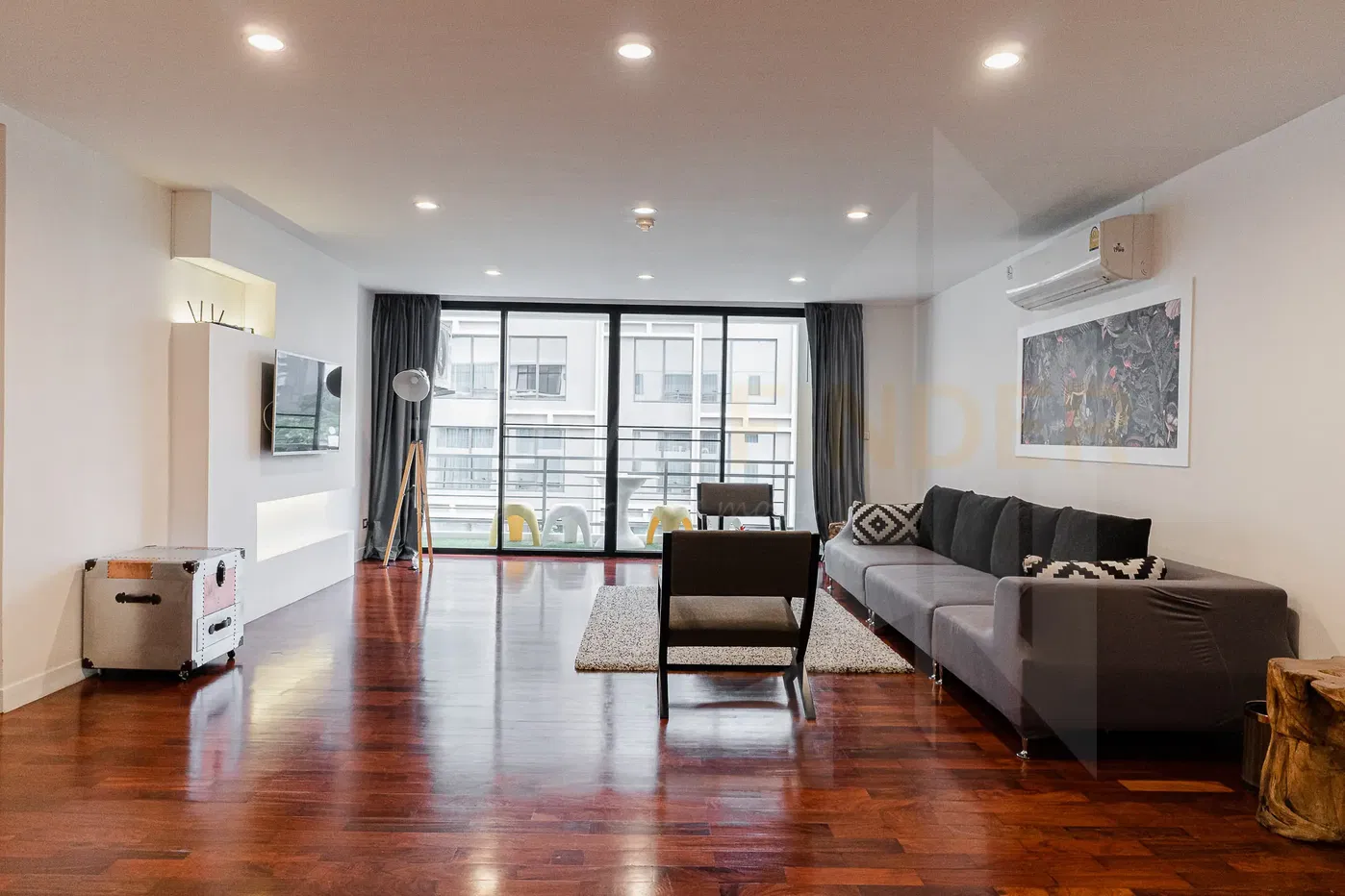 Benviar Tonson Residence 3 bedrooms, for rent