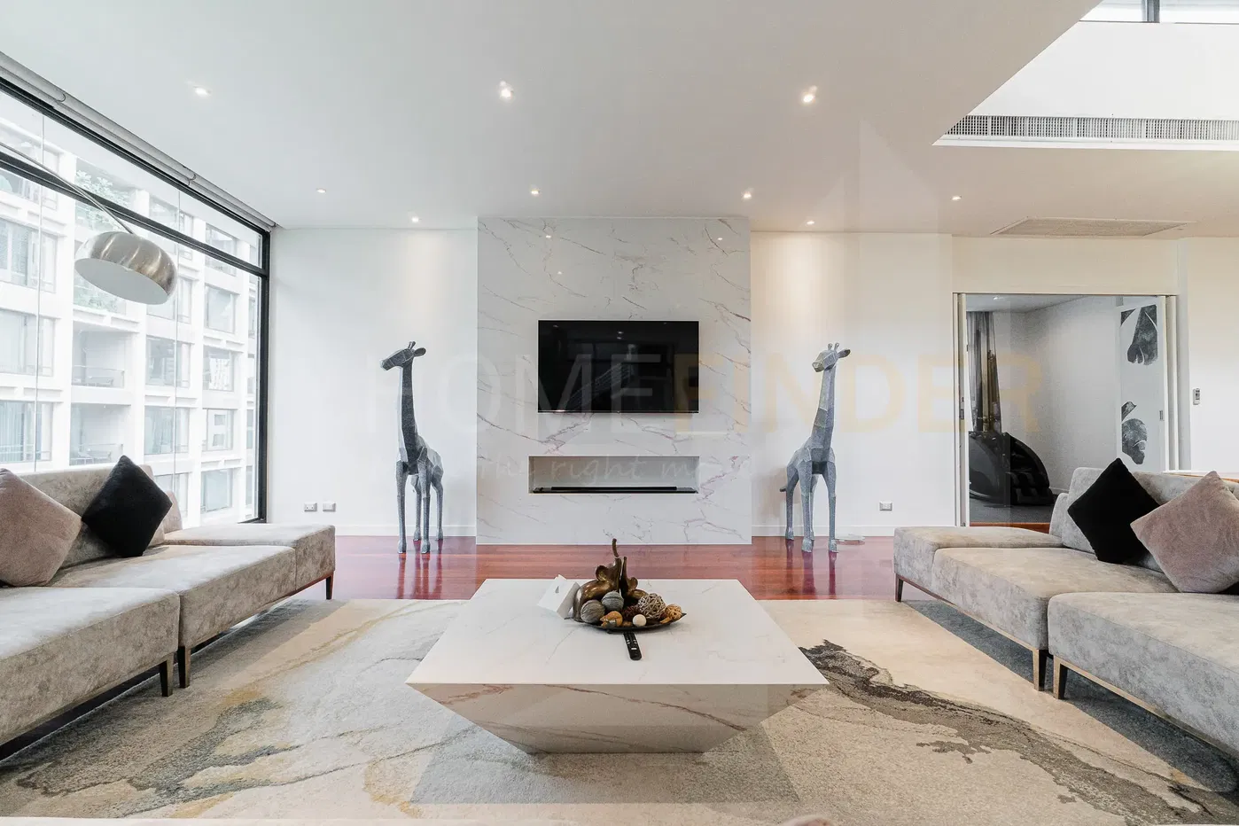 Benviar Tonson Residence 6 bedrooms, for rent