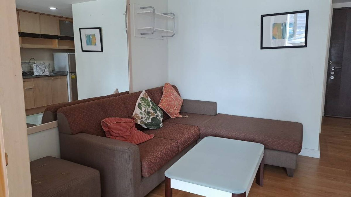 The Trendy Condominium    Size 35.74 sq m    Studio 1 bathroom