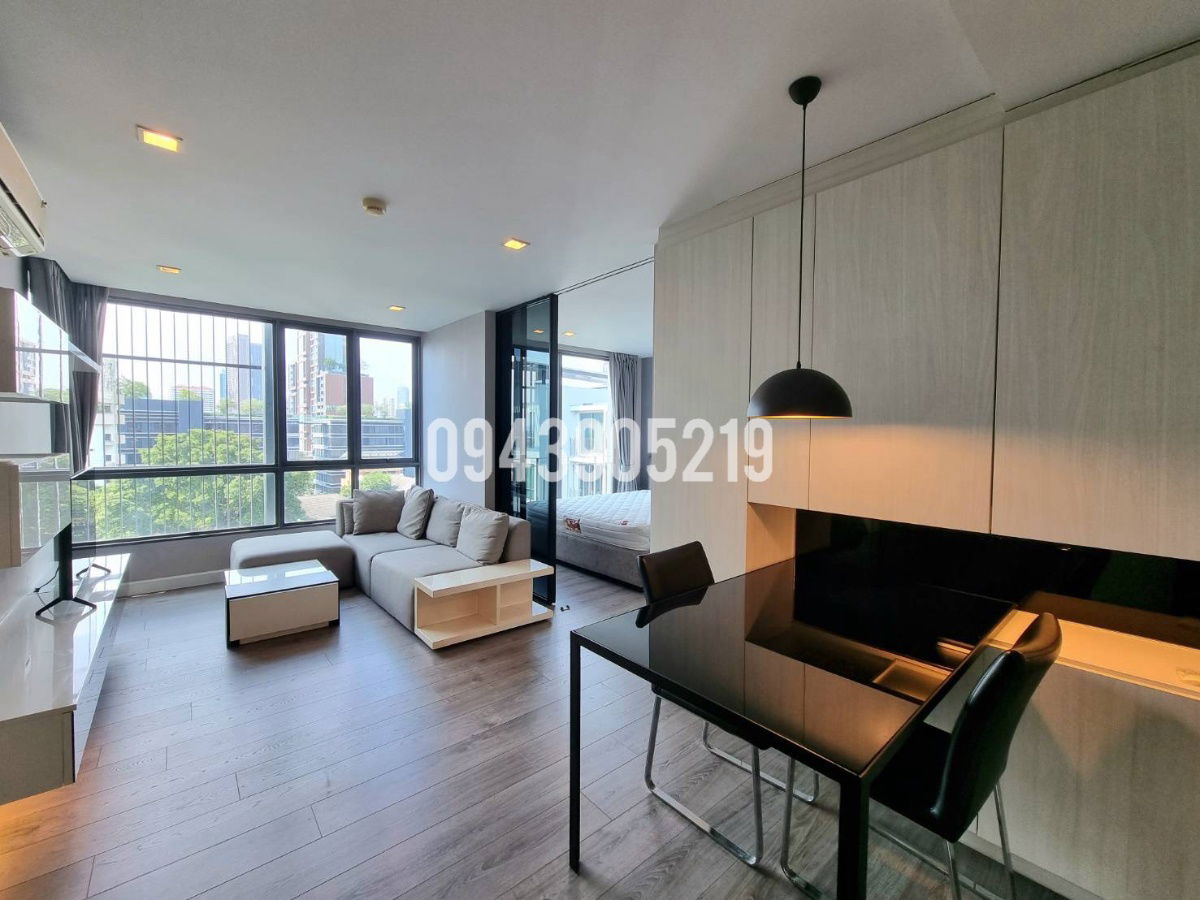 The room sukhumvit 40 ☎️big 1 bed 43 sqm ‼️only 22000/month ‼️Fully furnished ⭐️✅