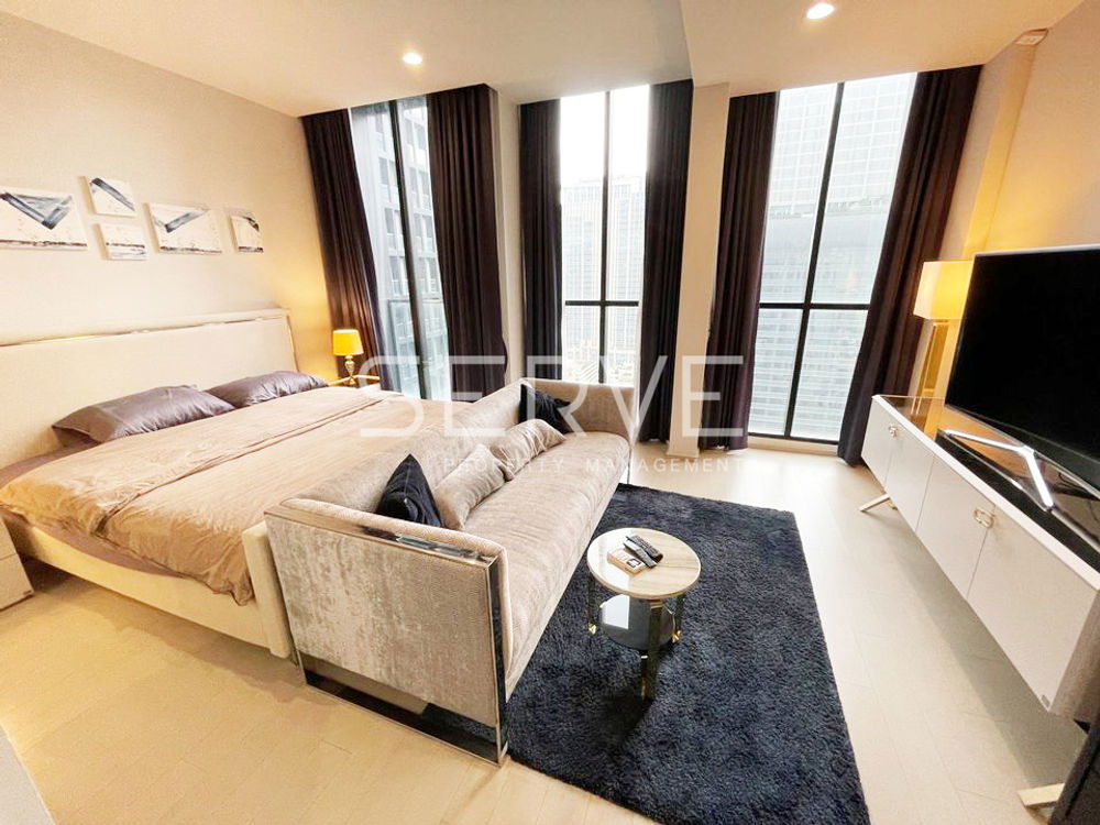 Studio with Partition High Fl. 20+ Nice view & Nice Location Directly connecting to BTS Phloen Chit-Noble Ploenchit