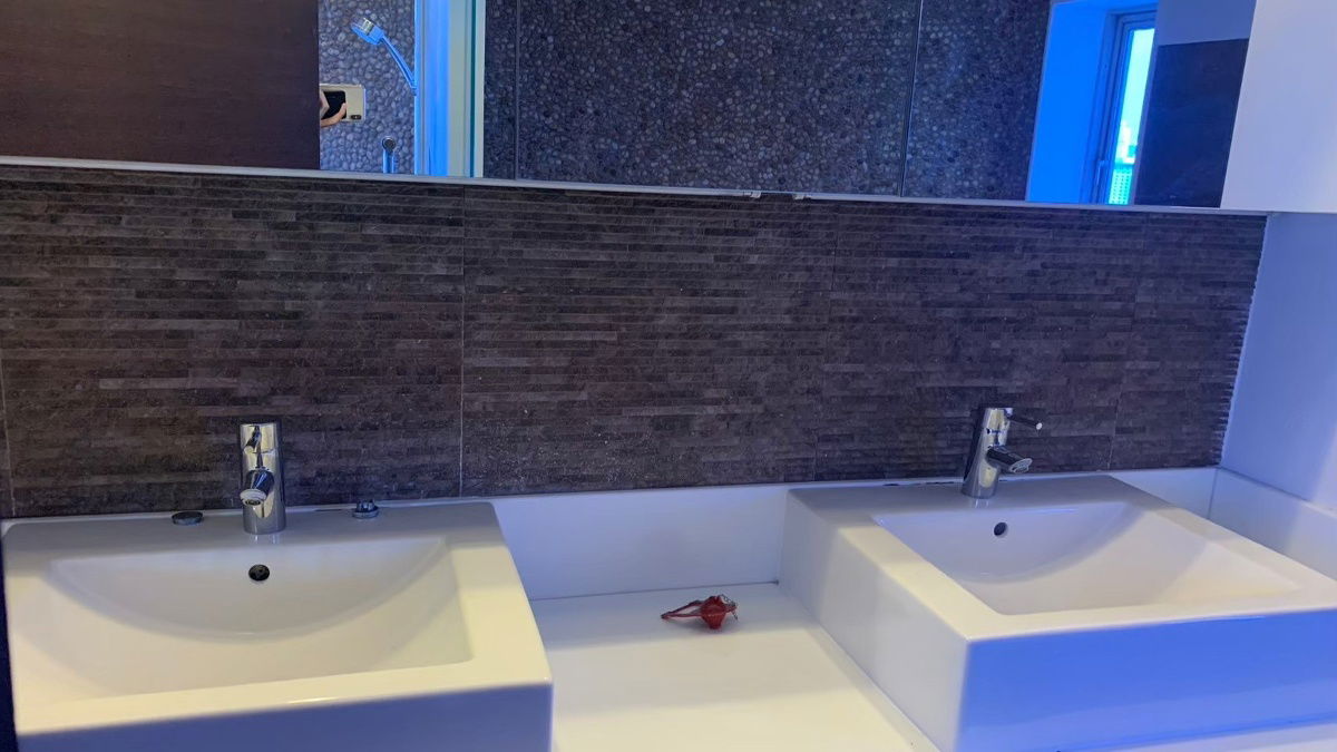 Saichol Mansion တွင် ကွန်ဒိုငှားရန်ရှိသည်။