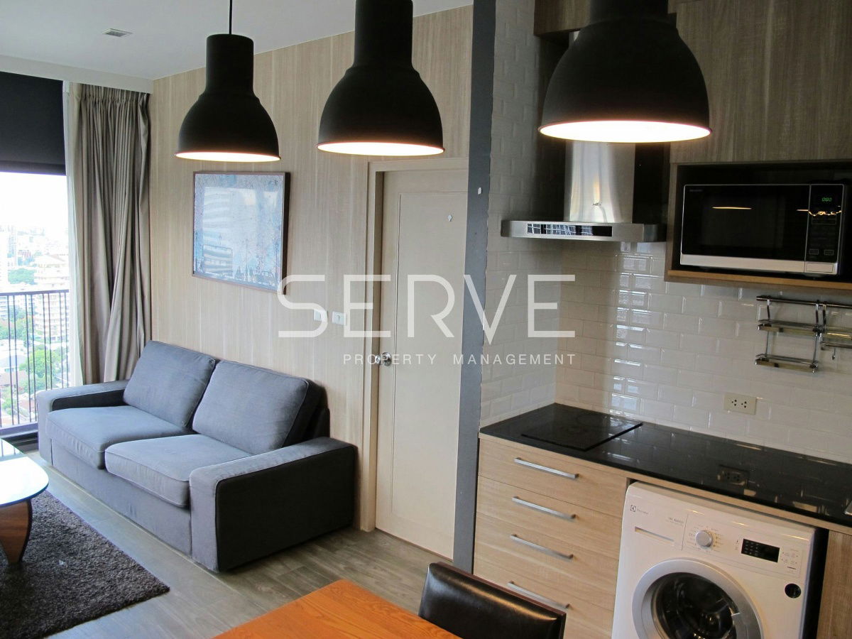 1 Bed Large Room High Floor Good Location Close to BTS Ekkamai  @ Noble Reveal