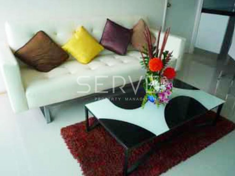 1 Bed 1 Bath with Bathtub // Fully furnished // Large room // High fl. 20+ // Nice room-Noble Remix