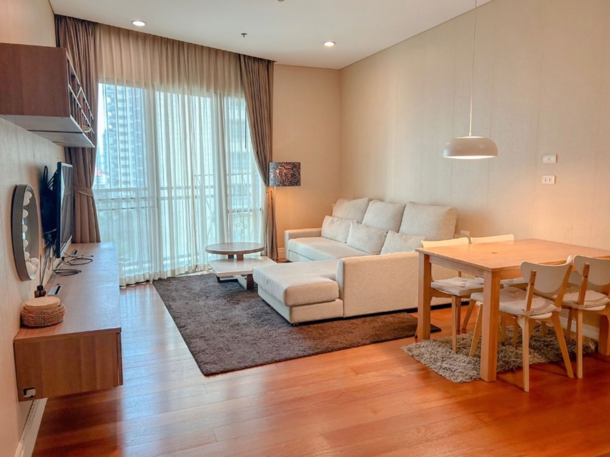 Rental of Sukhumvit 24, big room, beautiful, ready to be near BTS Phrom Phong. Interested in Atline.@841qqlnr