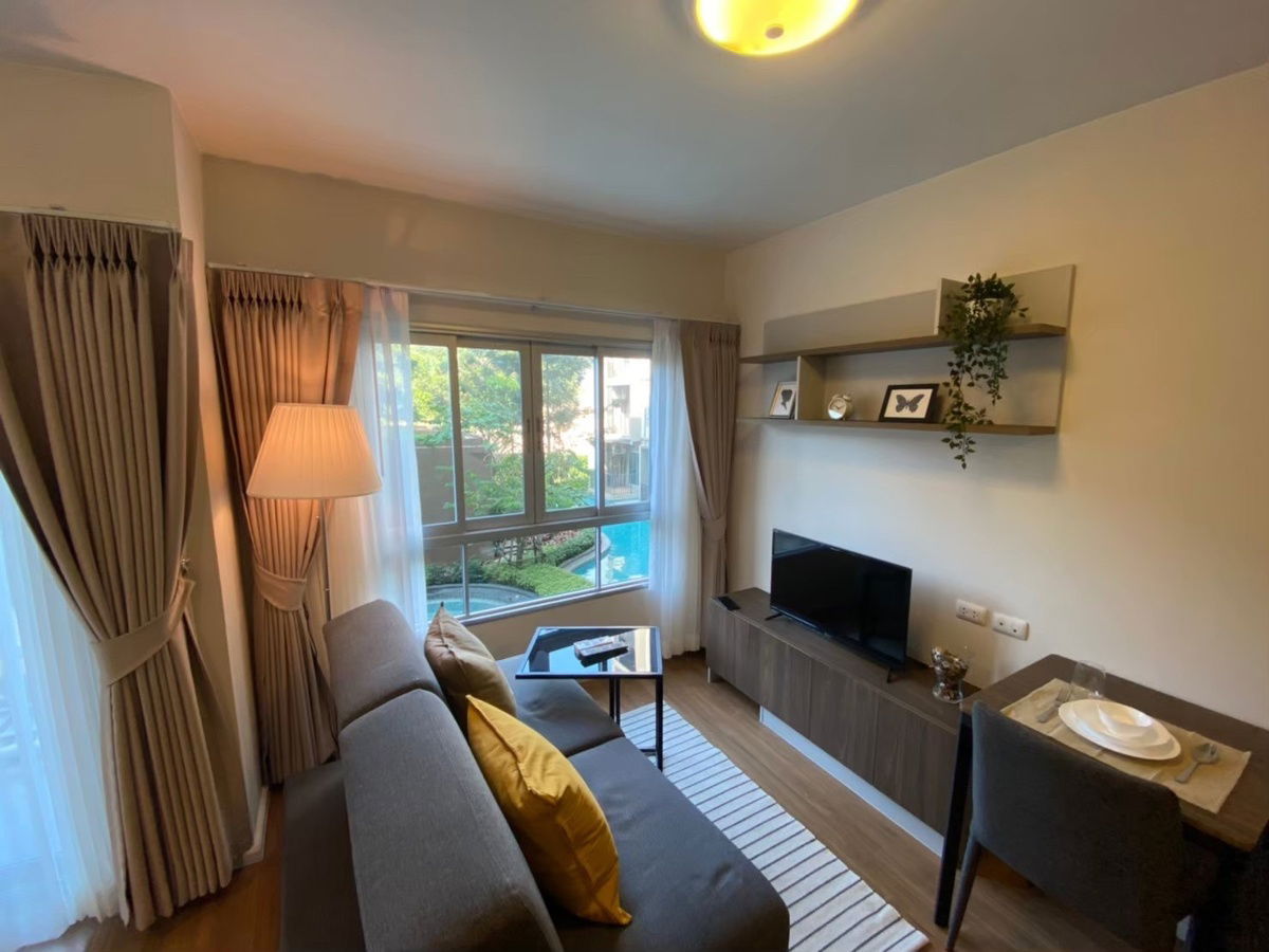 For rent D Condo Bliss Sriracha, price 7,000, 2nd floor, room is not hot**The most beautiful pool view in the project 🏖