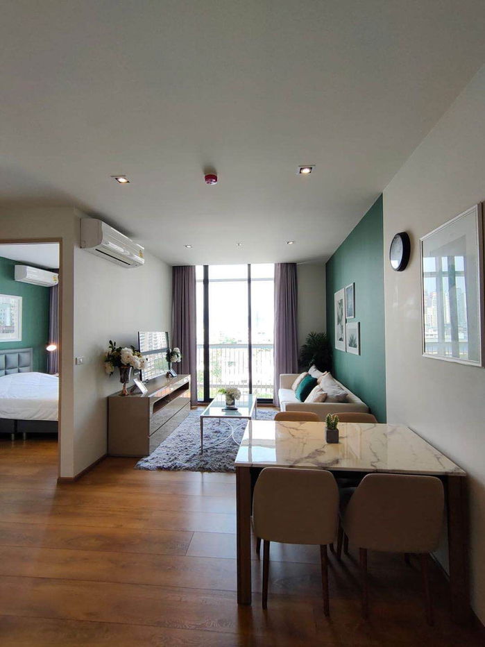 FOR RENT : Park 24 > Close to Prompong BTS Station (Rt-01)