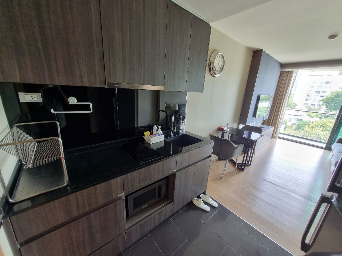 BC229 Condo for rent Via 49 Sukhumvit 49
