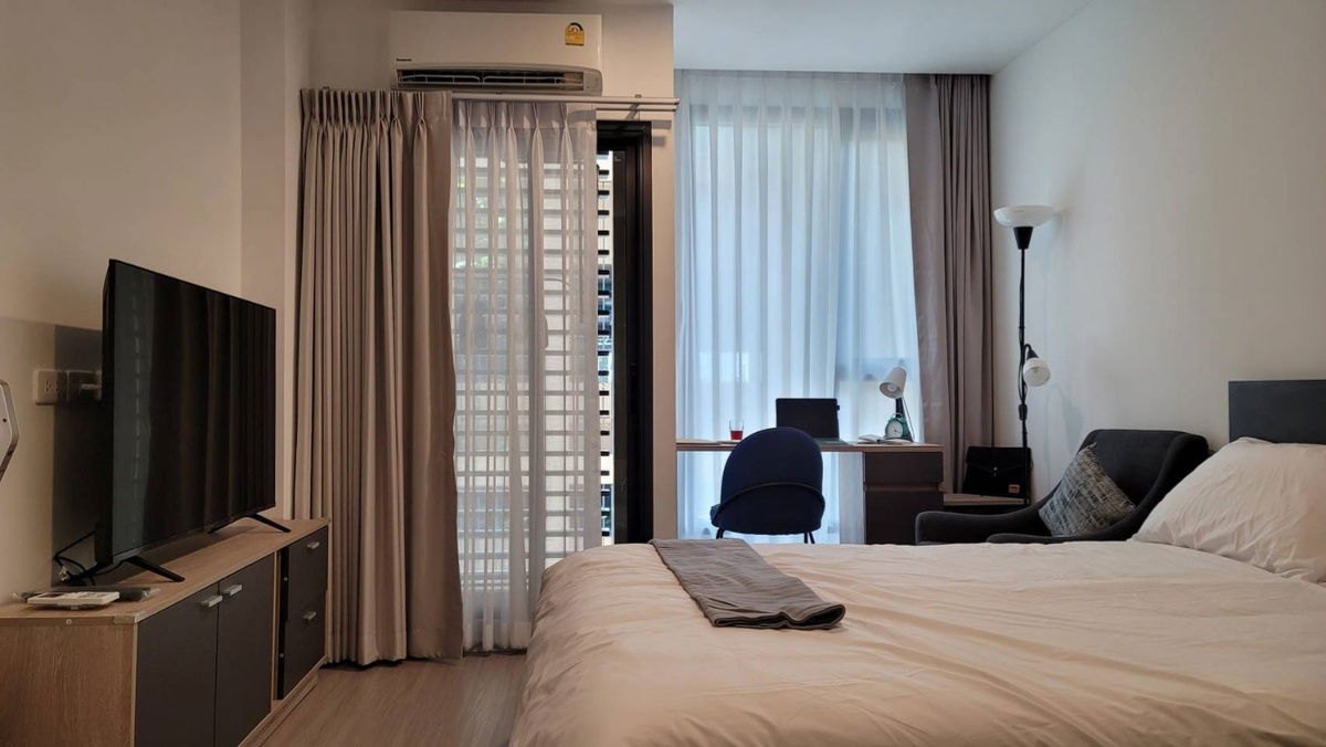 CO_PH02 Denim Jatujak, room available for rent, Line: @cgestate