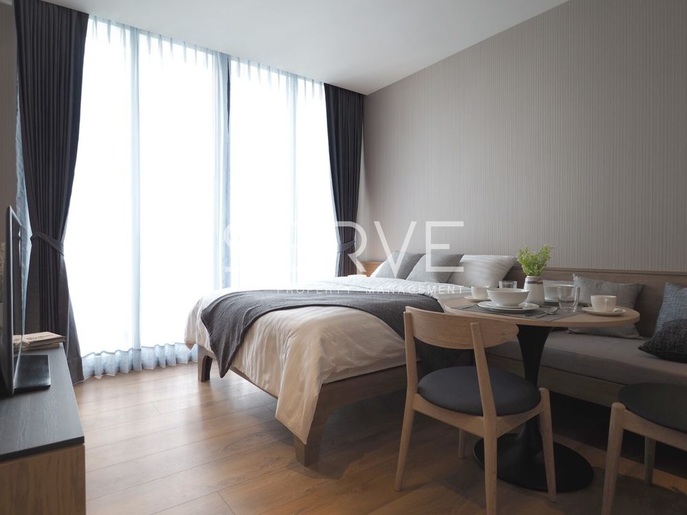 Good Price 20K - Studio Super High Fl. 40+ Good Location Shuttle bus to BTS Phrom Phong 650 m. -Park 24