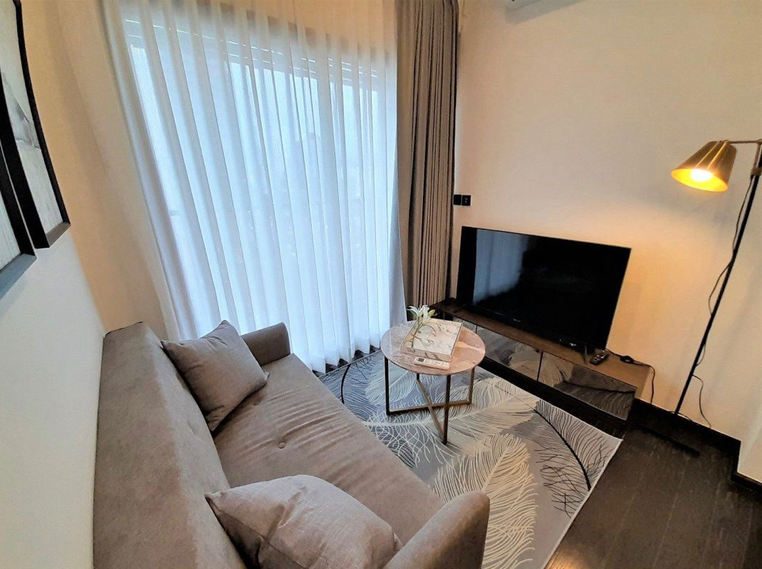 Renting Park origin thonglor fully fur