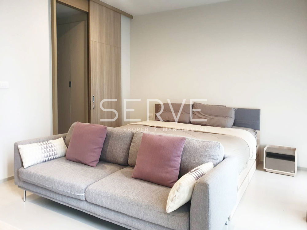 Studio with Partition Perfect Location Directly connecting to BTS Phloen Chit / Condo For Rent-Noble Ploenchit