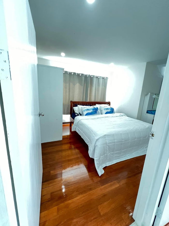 Renting 2Bedroom on ploenchit good price