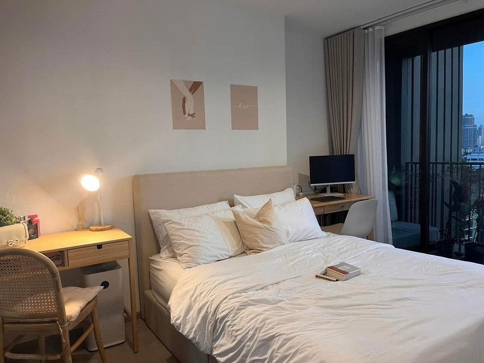 A033 Condo For Rent The Line Phahonyothin Park Beautiful Room Fully Furnished Special Price