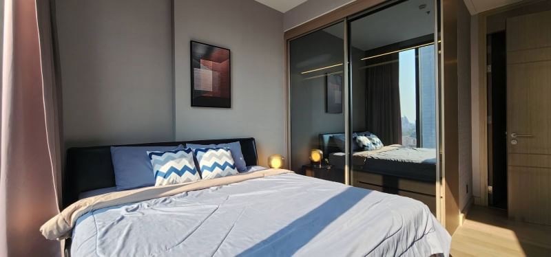 The ESSE at Singha Complex (( BTS Asoke Station )) MK-02