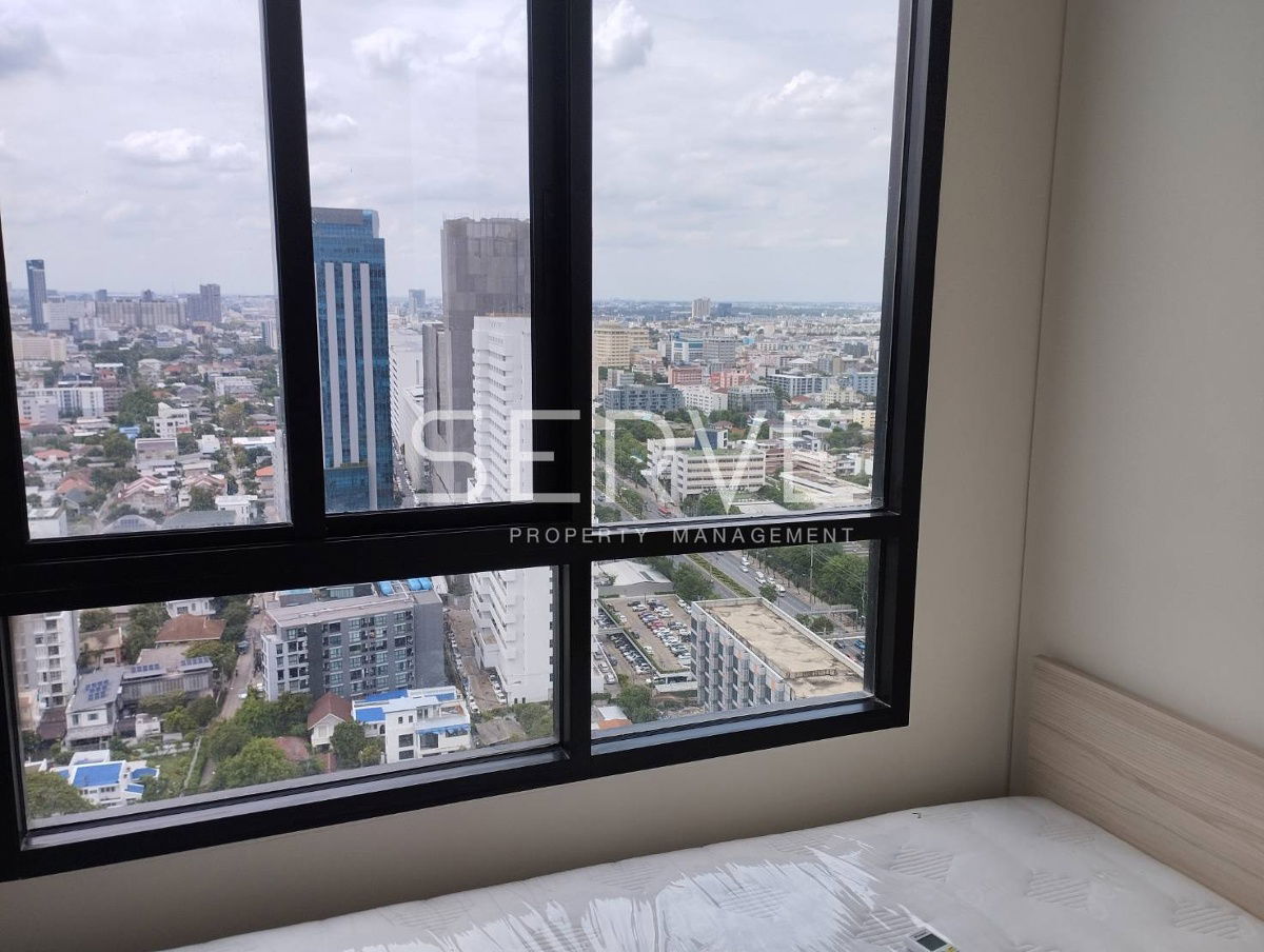 Best Price 2 Bed unit Good Location Close to MRT Lat Phrao 150 m. @  Nue Noble Ratchada Lat Phrao