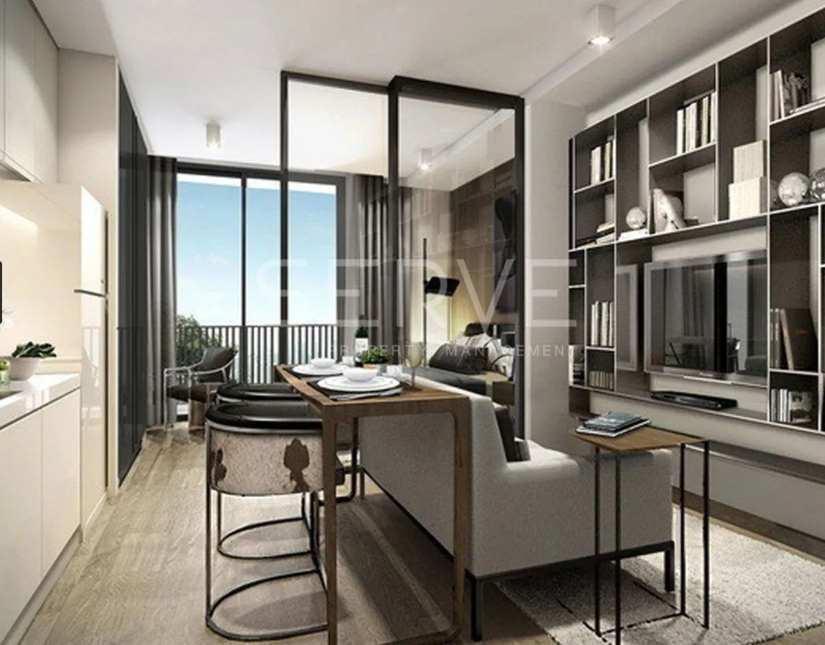 Duplex 2 Beds 2 Baths Good Location Close to BTS Phloen Chit and Central Embassy at Maestro 02 Ruamrudee Condo / For Rent