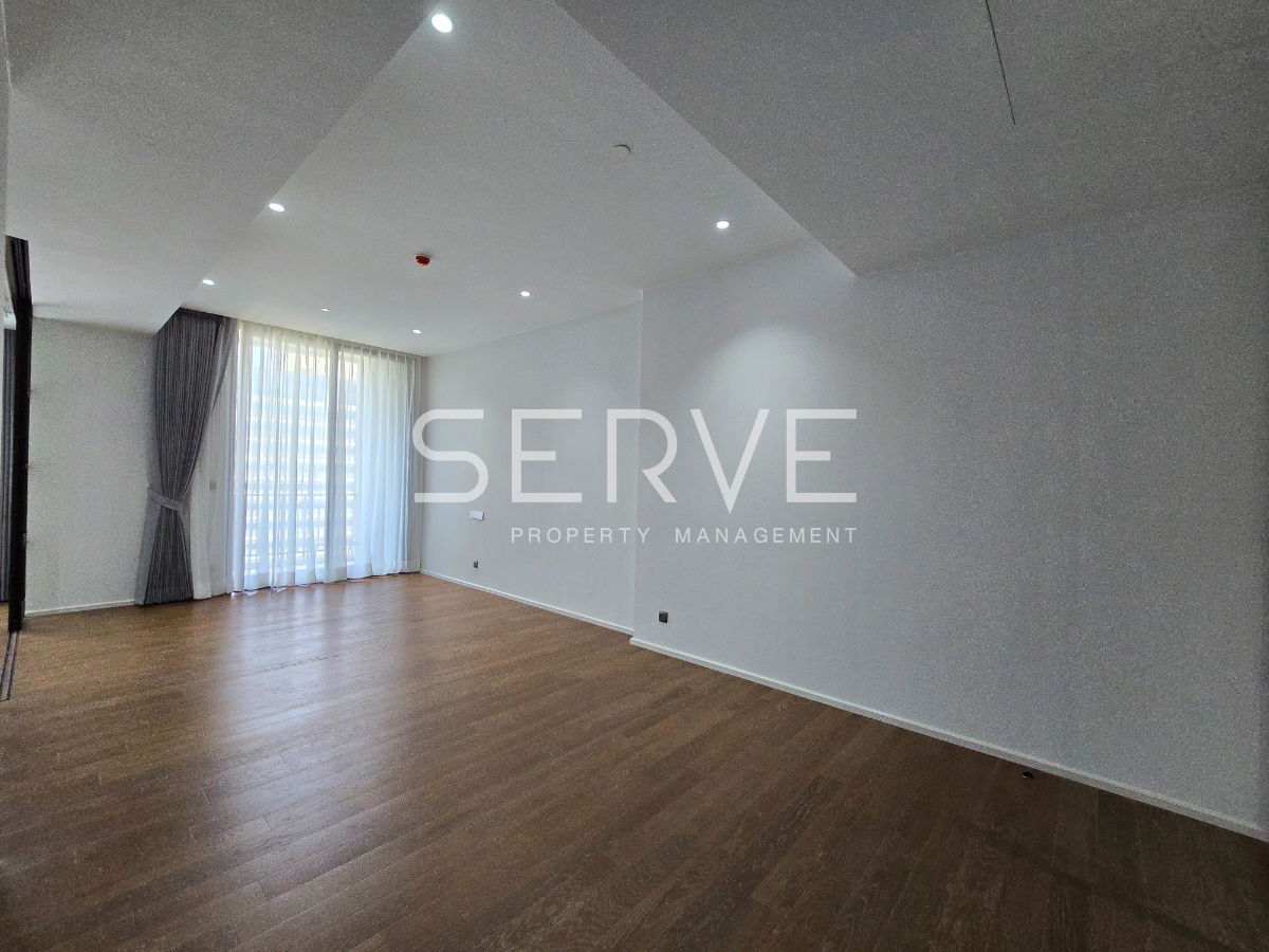 2 Beds 3 Baths with Bathtub 101 sq.m. High Fl. 20+ BTS Chit Lom 1.1 km. and MRT Lumphini at MUNIQ Langsuan Condo / For Rent