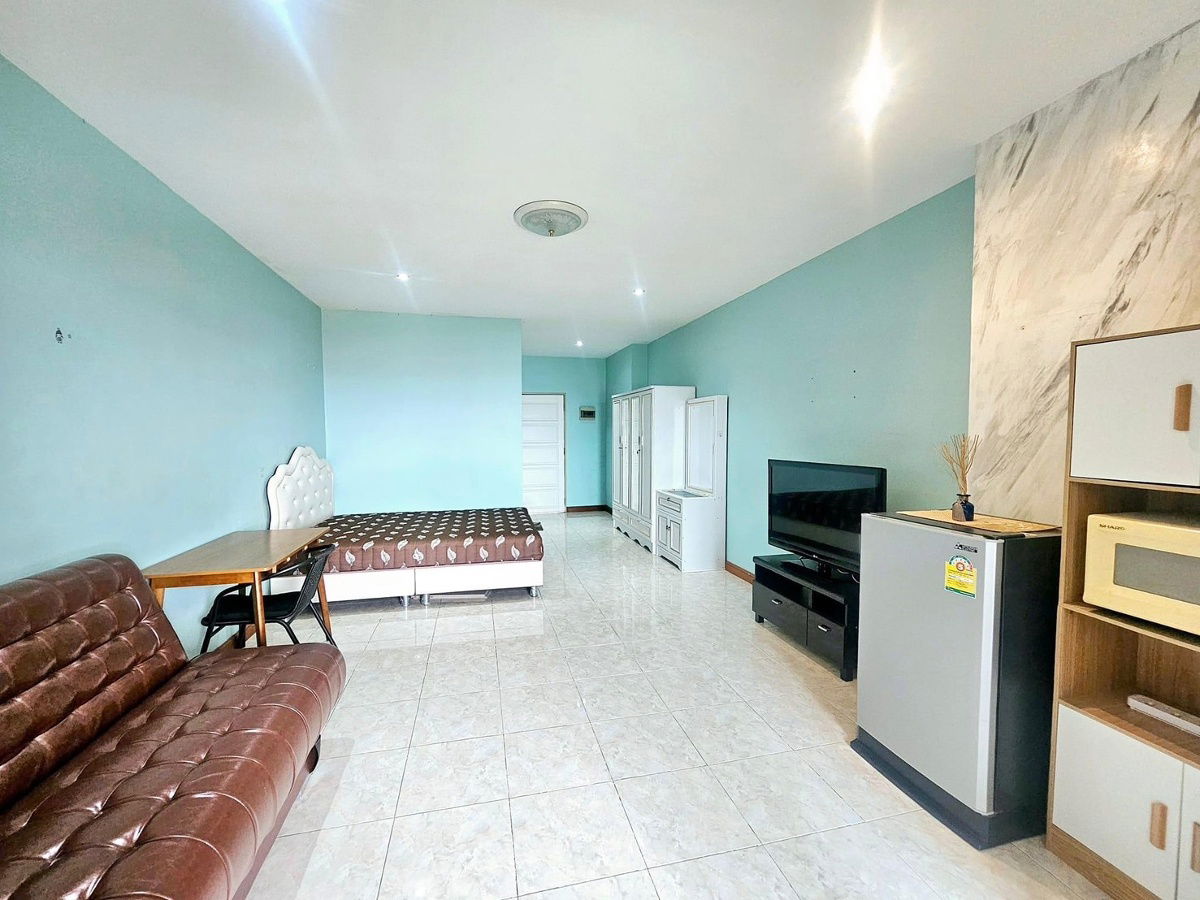 Condo for rent, Country Complex, Building C, Sanphawut Road, Bangna (near Bangna intersection)