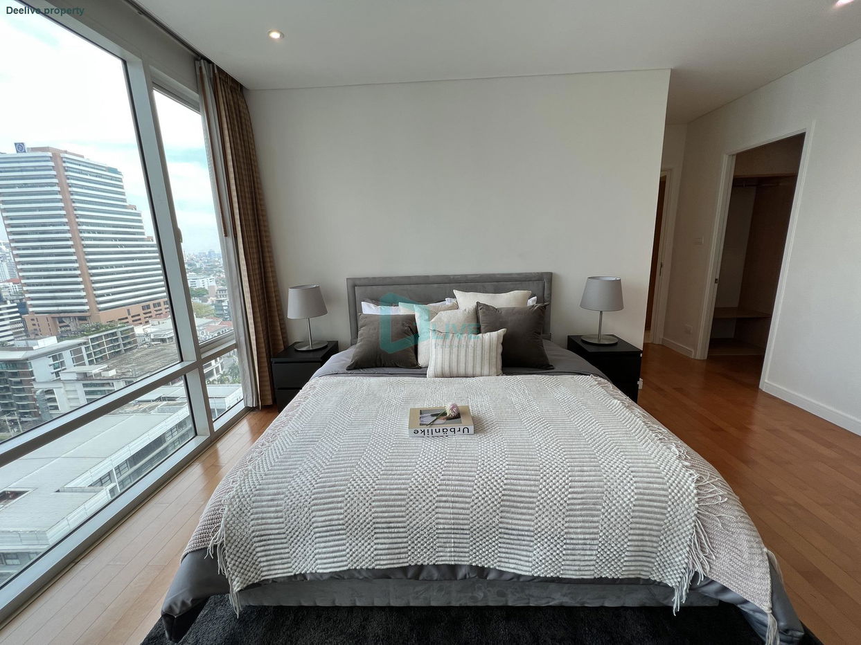 DL23020492 Condo for rent, Fullerton near BTS Ekkamai, ready to move in, call urgently 0638692663 LineID @162cjixi