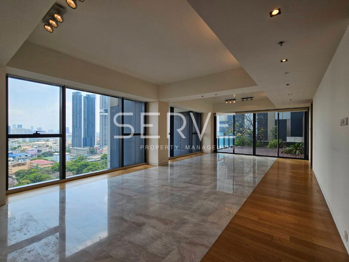 3 Beds with Bathtub 194 sq.m. Close to MRT Lumpini & BTS Chong Nonsi 600 m. at The Met Sathorn Condo / For Rent