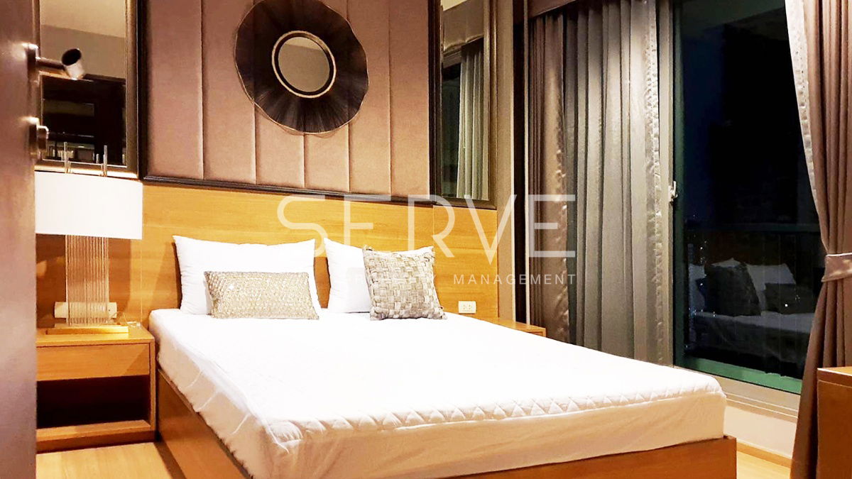 Nice Room 1 Bed Super High Fl. 30+ Good Location BTS Saphan Taksin station 340 m. at Rhythm Sathorn Condo / For Rent