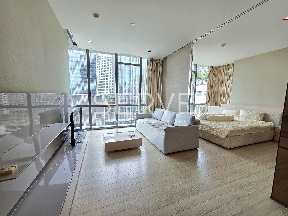 1 Bed 1 Bath with Bathtub Nice Room & Good Location in Asoke Area MRT Phetchaburi 500 m. @ The Room Sukhumvit 21