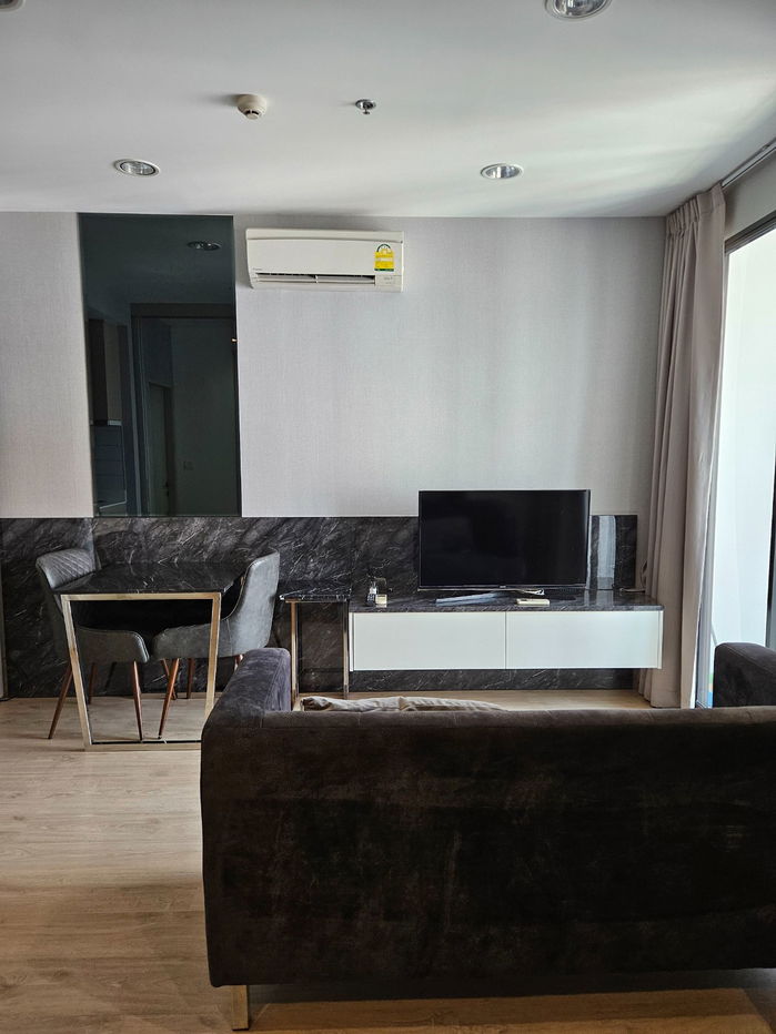 IDEO Q Ratchatewi ငှားရန်ရှိသည် !!!!!!!