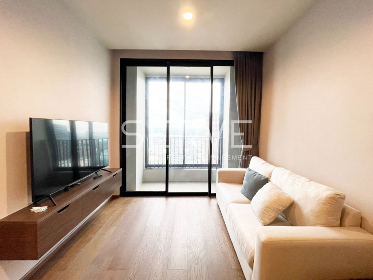 1 Bed with washlet and Bathtub Nice Room & Super High Fl. 35+ BTS Thong Lo 500 m. at Ideo Q Sukhumvit 36 Condo  / Condo For Rent