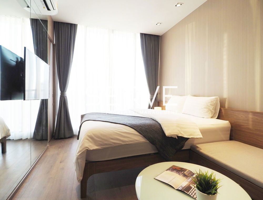 Good Price!  Studio on Super High Fl. Good Location BTS Phrom Phong 650 m. / Condo For Rent -Park 24