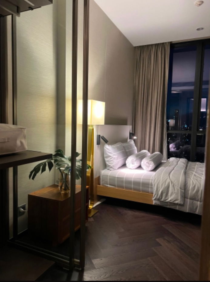 For rent: The Esse Sukhumvit 36, beautiful, luxurious, ready to move in, near BTS Thonglor. If interested, contact Line @841qqlnr