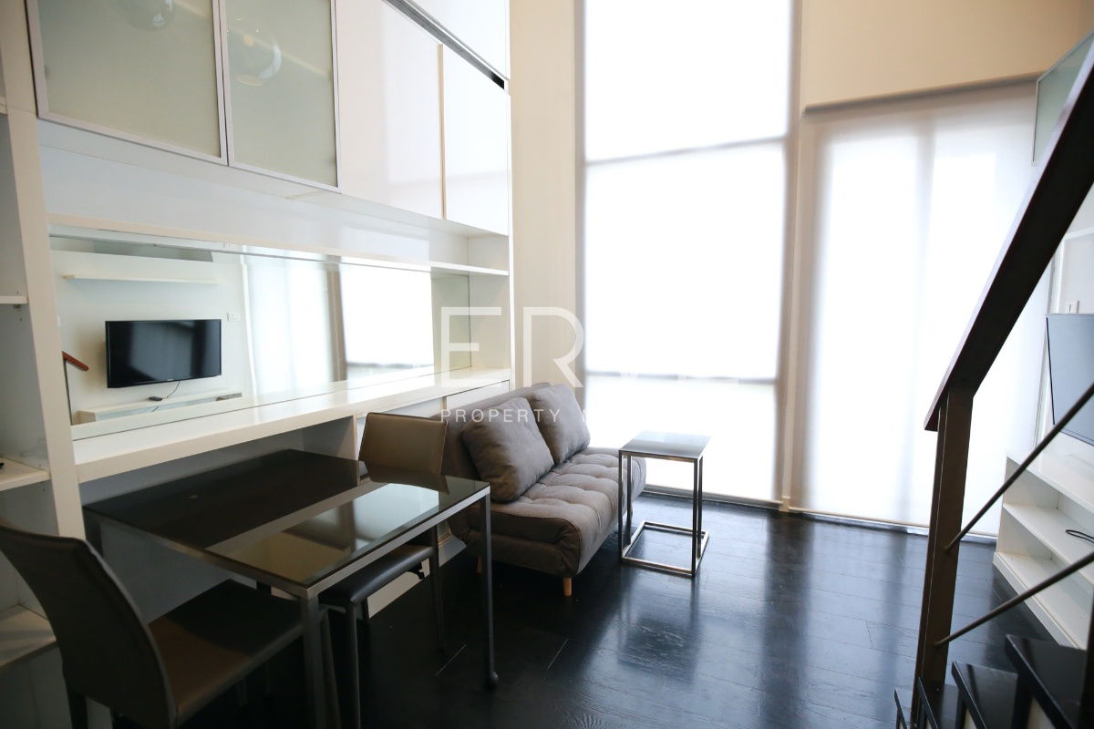 Nice Room Loft 1 Bed 1 Bath Pet Friendly ทำเลดี BTS ทองหล่อ 300 ม.