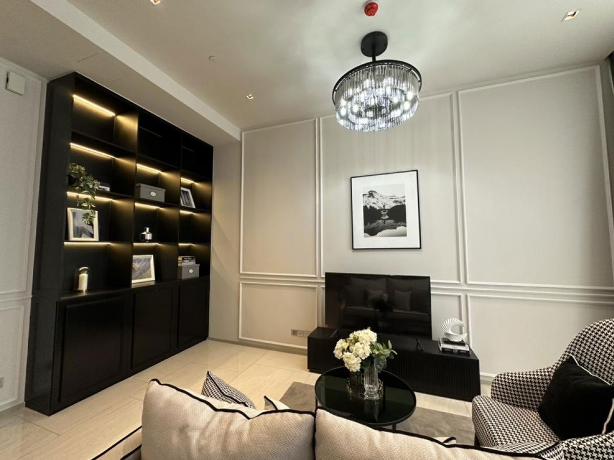 ATSL106 Condo for rent, Ashton Silom, 10th floor, city view, 72 sq m., 2 bedrooms, 2 bathrooms, 75,000 baht. 064-959-8900