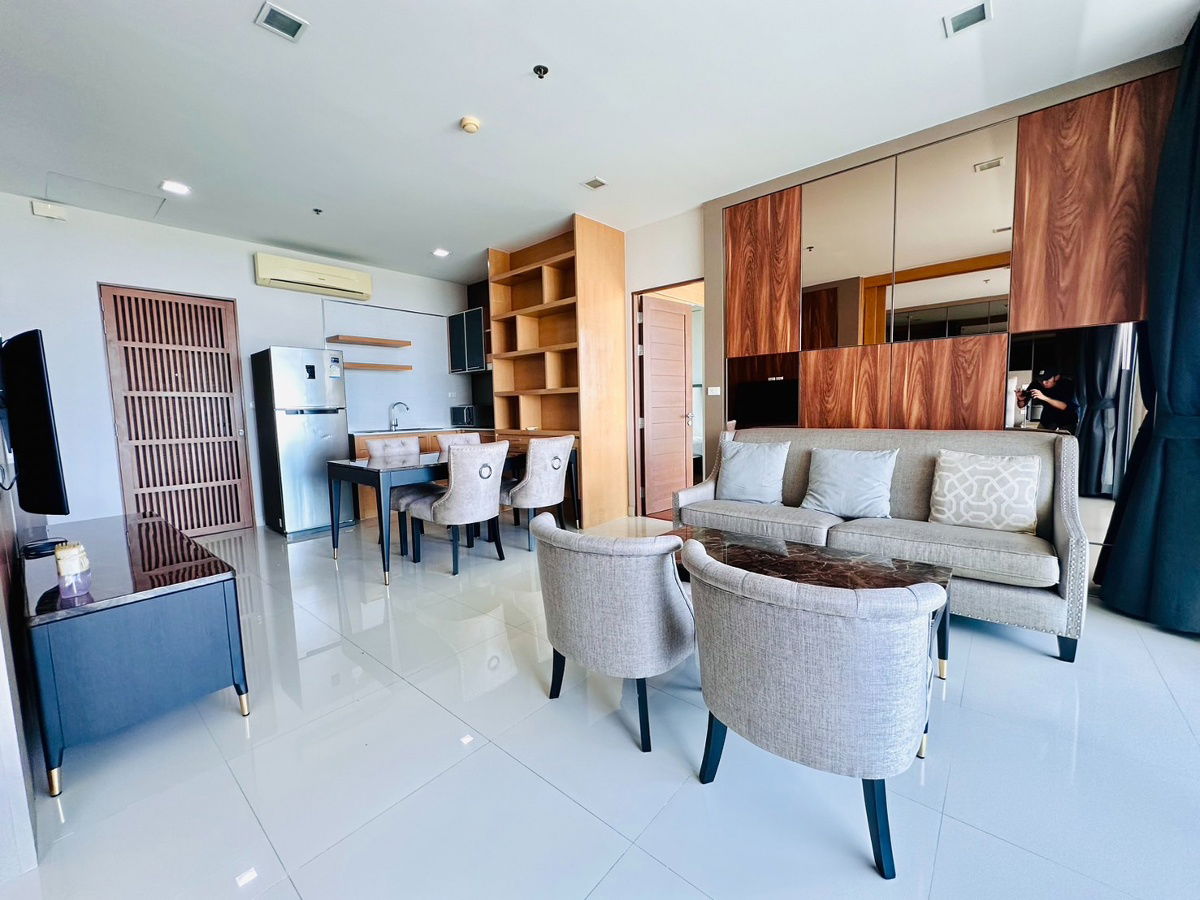 For Rent : Casalunar Paradiso, a resort style condo. On a private beach (2 bedrooms, 95 sq m)