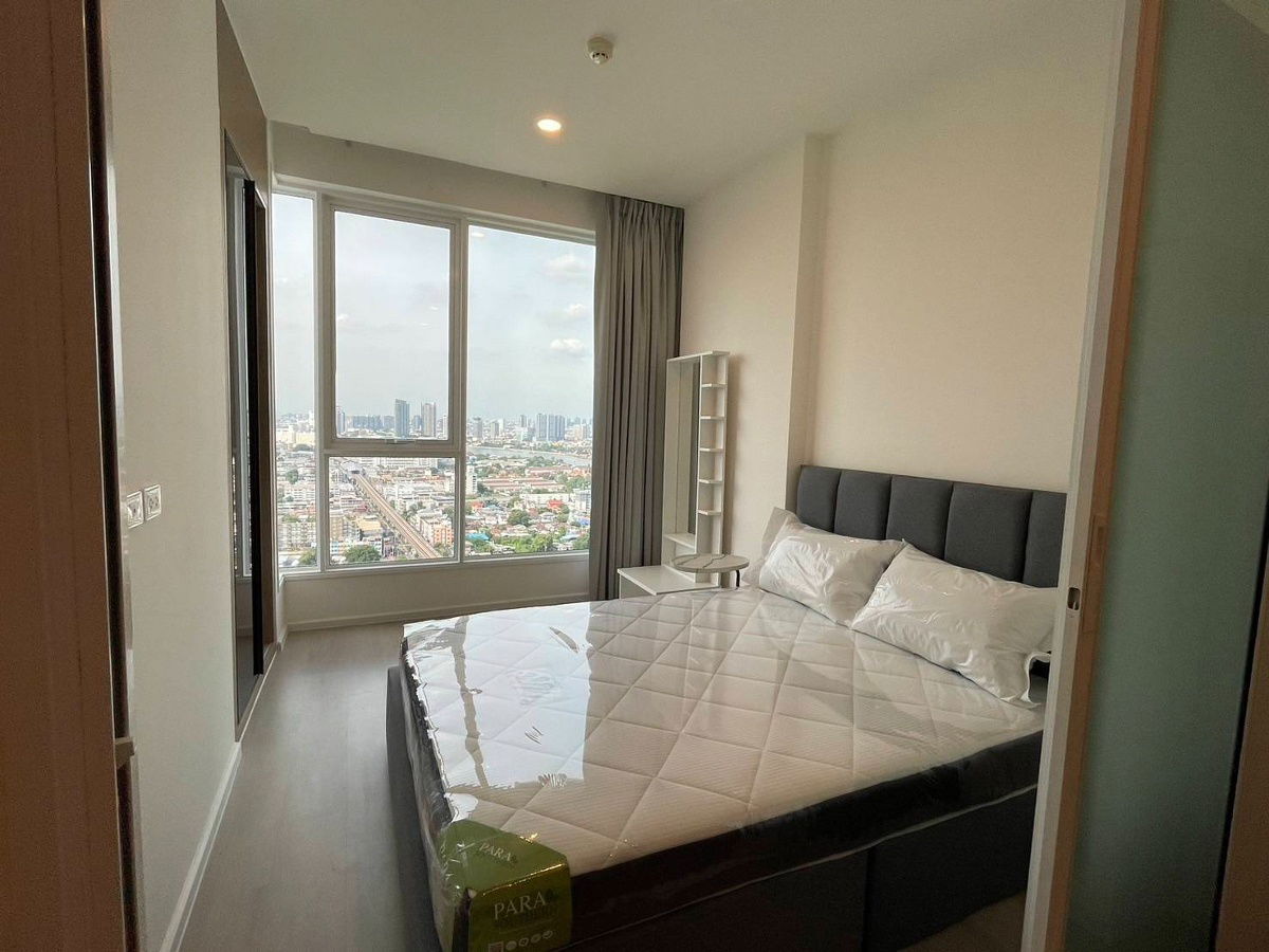 *** Condo for rent: De Lapis Charan 81 near MRT Bangphlat ***