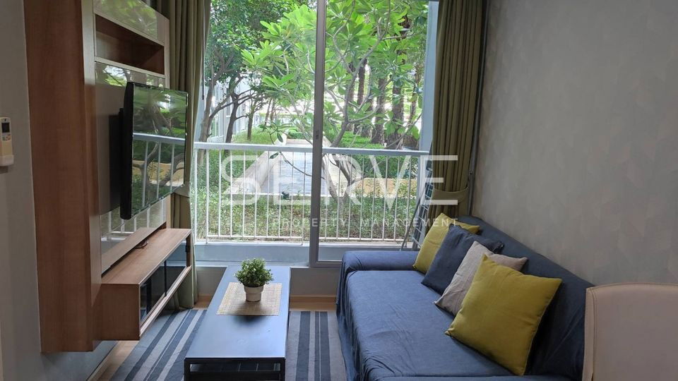 1 Bed 35 sq.m. Nice Room Good Location BTS On Nut 200 m. & People Park at Rhythm Sukhumvit 50 Condo / Condo For Rent