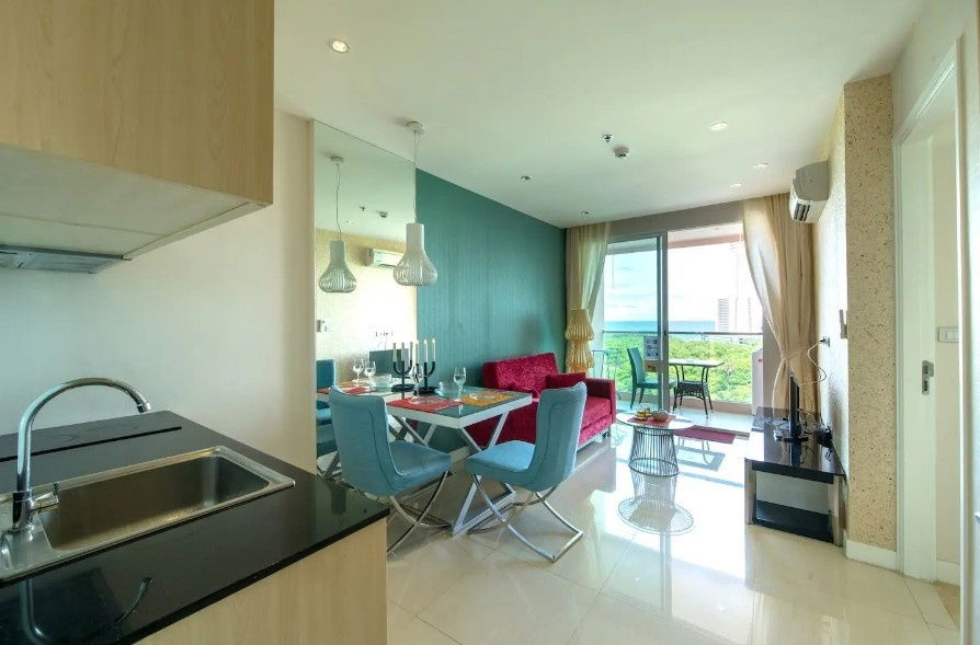 rent condo in South Pattaya 1 bedroom 15,000baht sea view
