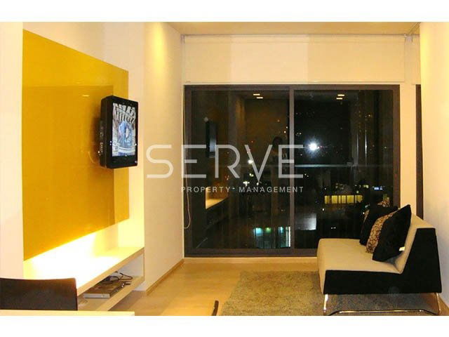 Studio with Bathtub 43.57 sq.m. High Fl. 10+ Perfect Location BTS Thong Lo at Noble Remix Condo / Condo For Rent