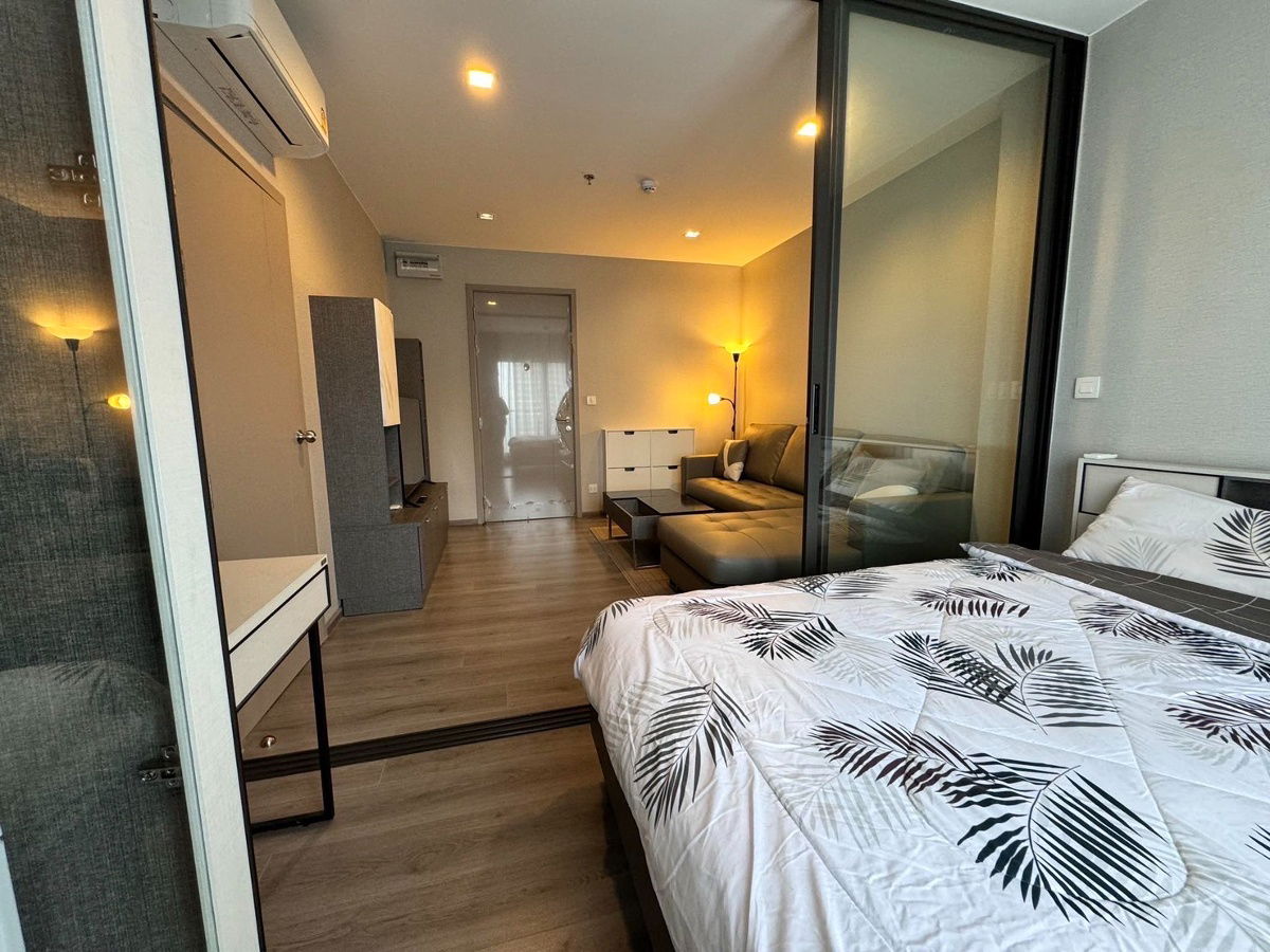 New room for rent The Politan Aqua 31 Sq.m. Fl43 fully furnish ready for move in