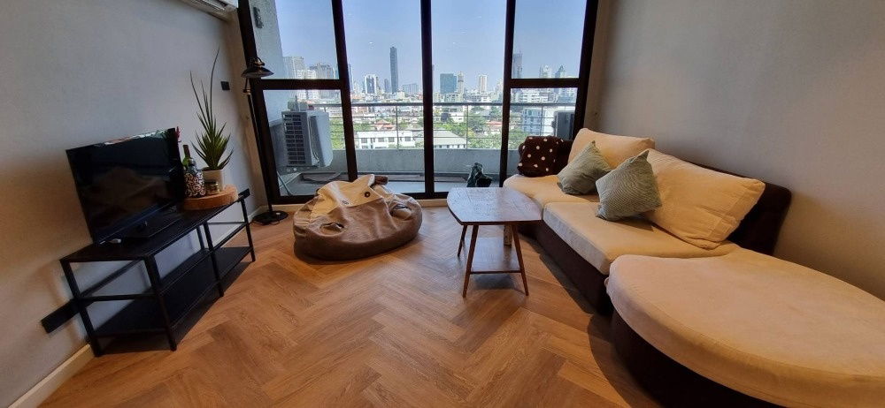 Supalai Place Sukhumvit 39 ,1 Bed 1 Bath