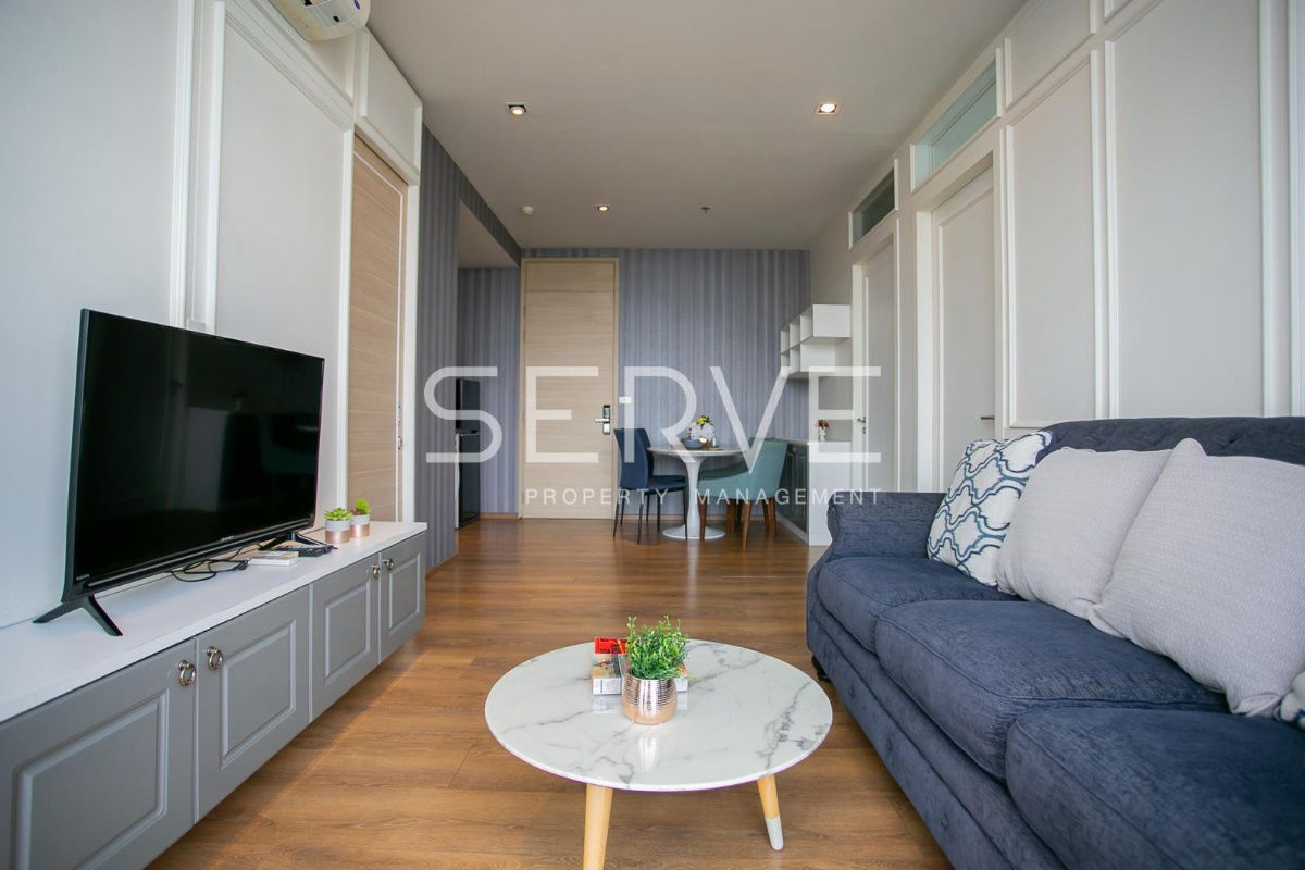 Corner Unit 2 Beds 2 Baths Nice Room Super High Fl.30+ Good View & Good Location Shuttle bus to BTS Phrom Phong at Park 24 Condo  / For Rent