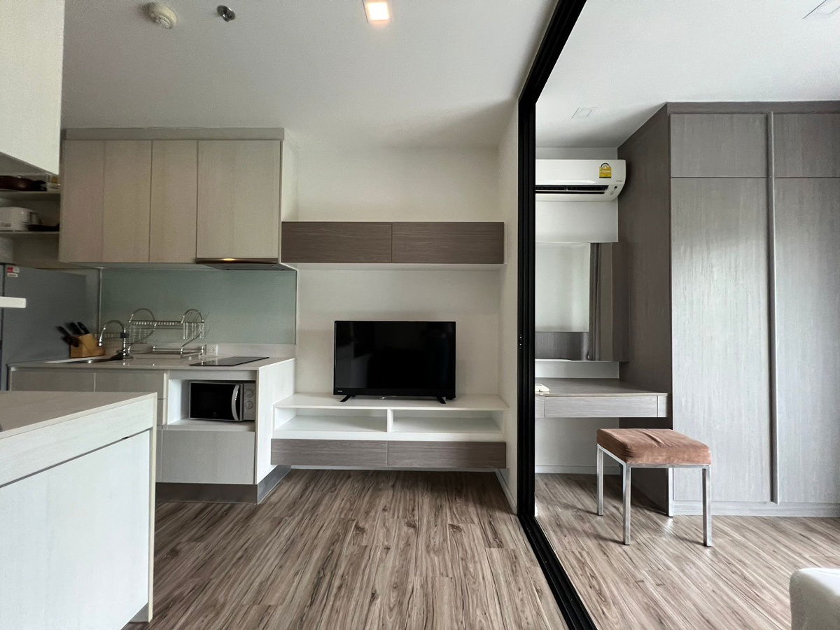 KNIGHTSBRIDGE THE OCEAN SRIRACHA 8,000 bath