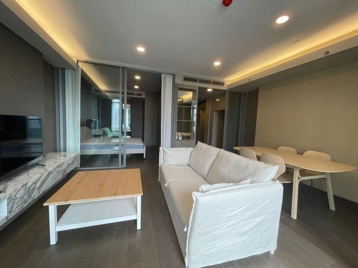 Siamese သီးသန့်ဘုရင်မ 1 ခုတင်အပြင် အကောင်းဆုံးစျေးနှုန်း ငှားရမ်းခြင်း။